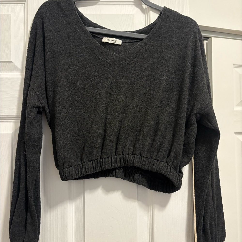 Ginger G Black V-Neck Crop Top